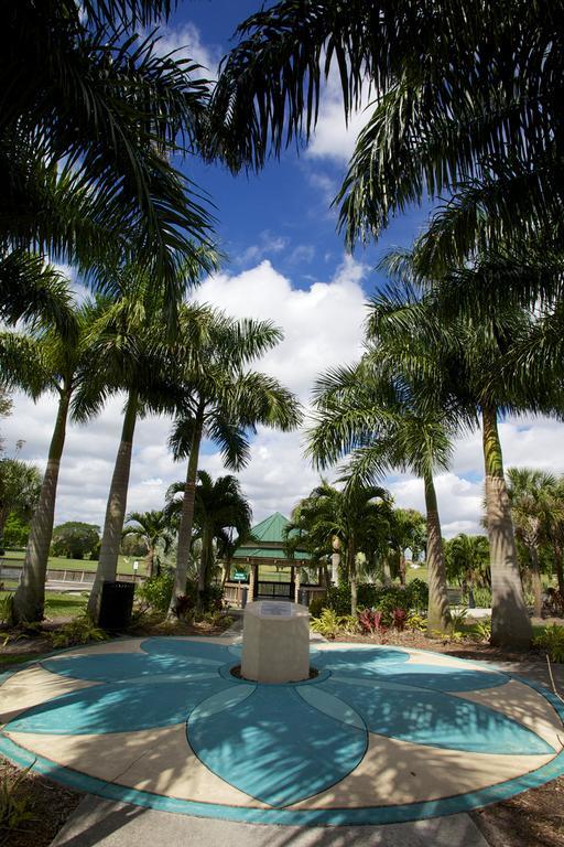 Chateau Mar Golf Resort, Trademark Collection By Wyndham Lauderhill Exterior foto